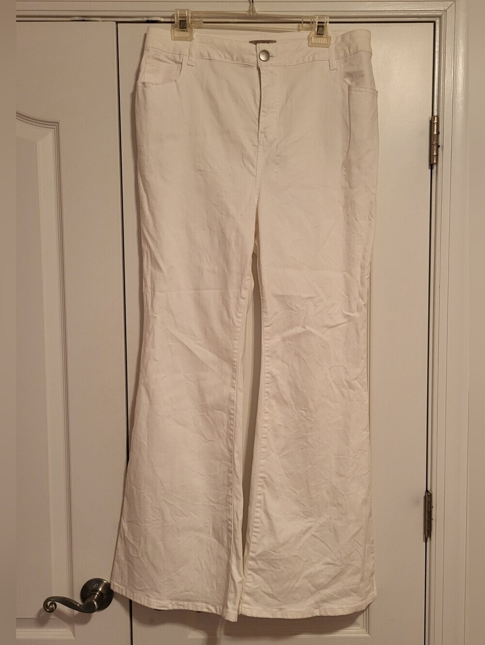 White Wide-Leg Stretch Jeans